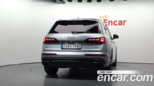 Audi Q7 4M — Фото автомобиля 4