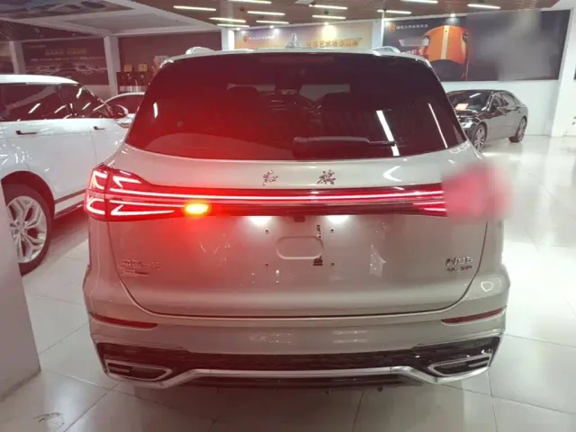Hongqi HS5 — Фото автомобиля 5