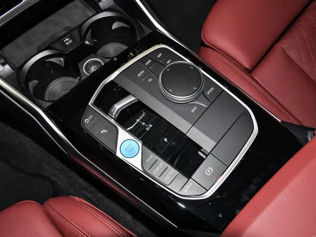 BMW i3 — Фото автомобиля 14