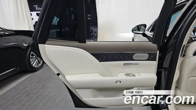 Genesis G90 Бензин 3.5 турбо AWD — Фото автомобиля 5
