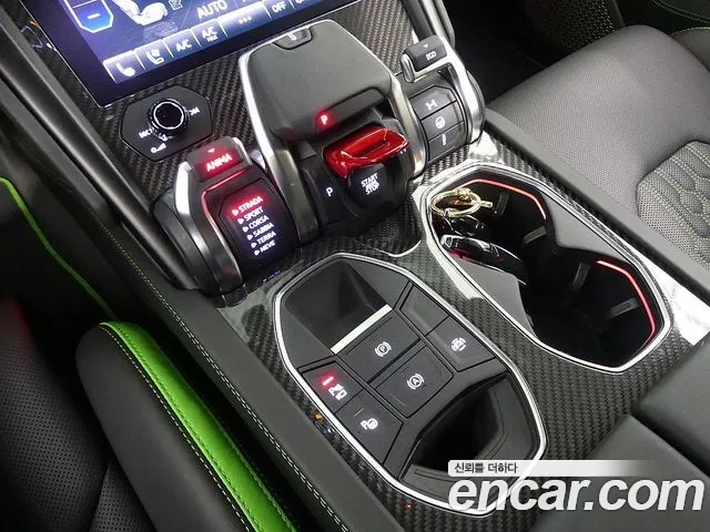 Lamborghini Urus — Фото автомобиля 6