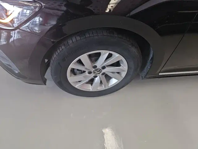 Volkswagen Passat — Фото автомобиля 22
