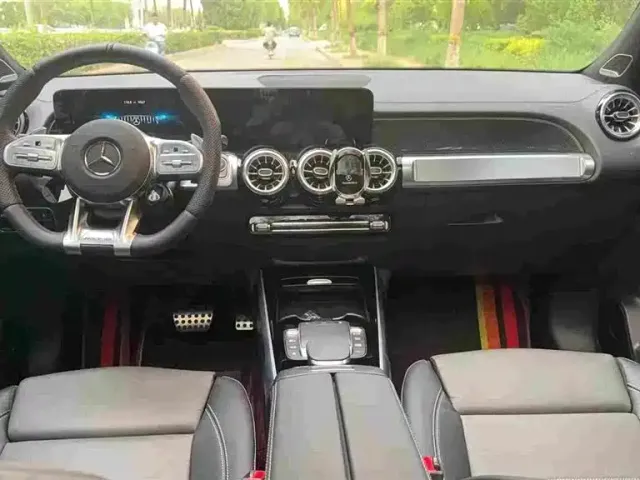 Mercedes-Benz GLB AMG — Фото автомобиля 7