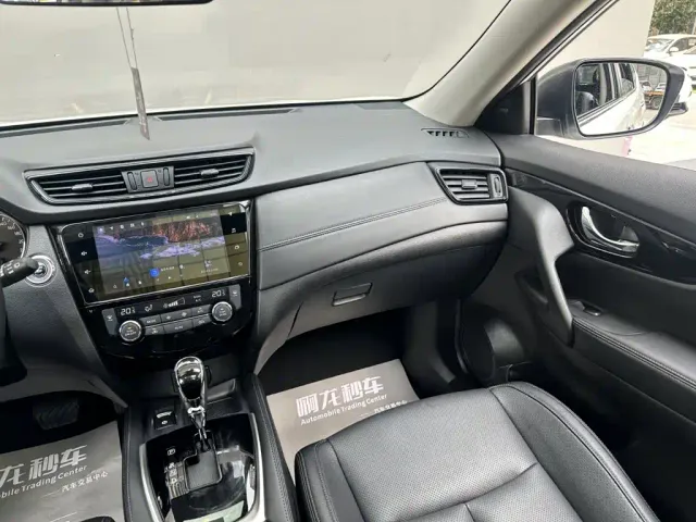 Nissan X-Trail — Фото автомобиля 11