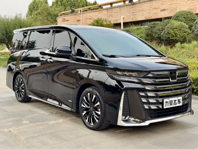 Toyota Vellfire — Фото автомобиля 3