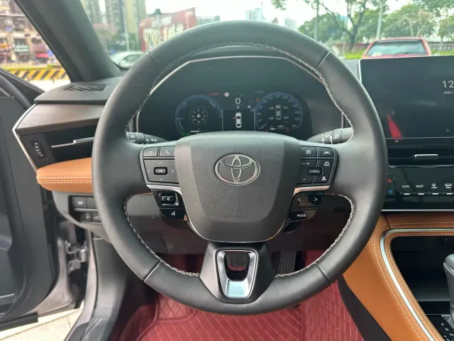 Toyota Avalon — Фото автомобиля 20