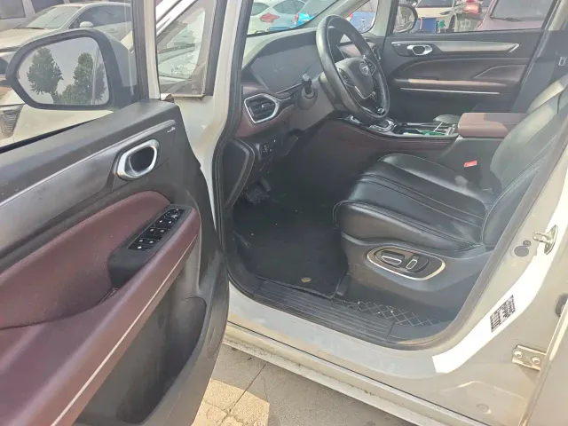GAC Trumpchi M6 — Фото автомобиля 5