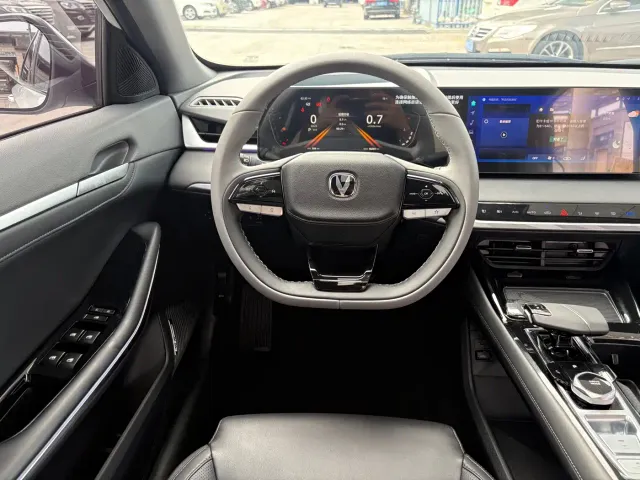 Changan Raeton Plus — Фото автомобиля 9
