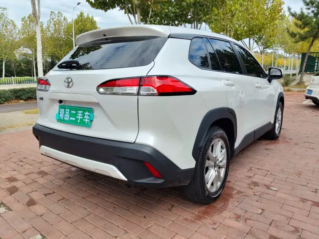 Toyota Corolla Cross — Фото автомобиля 4