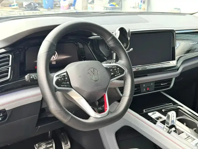 Volkswagen Teramont — Фото автомобиля 5