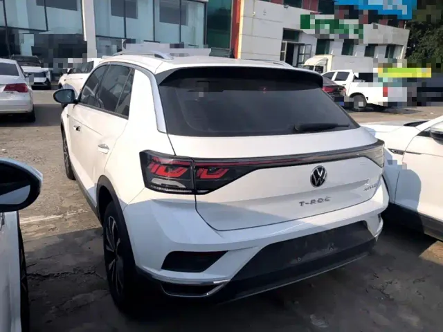 Volkswagen T-Roc — Фото автомобиля 4