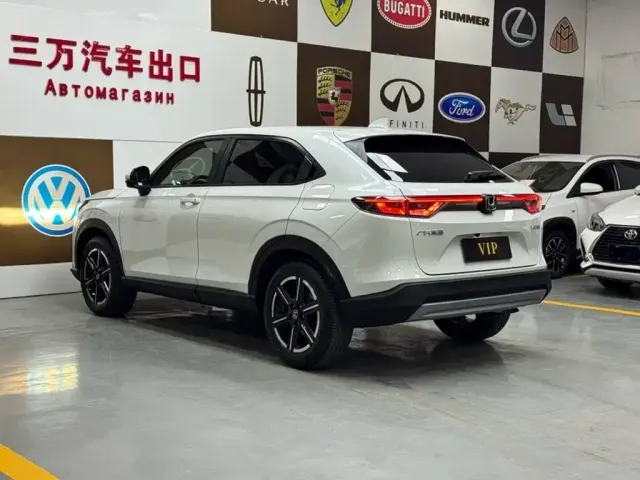 Honda Vezel — Фото автомобиля 4