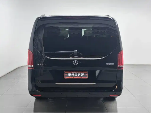 Mercedes-Benz V-Class — Фото автомобиля 4