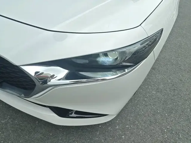Mazda Axela — Фото автомобиля 23