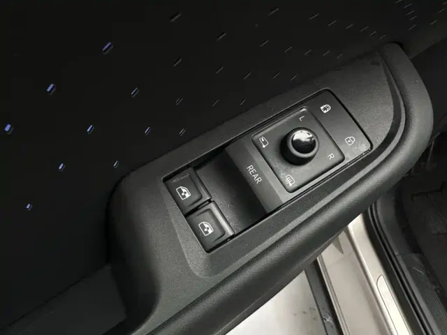 Volkswagen ID. Unyx 06 — Фото автомобиля 24