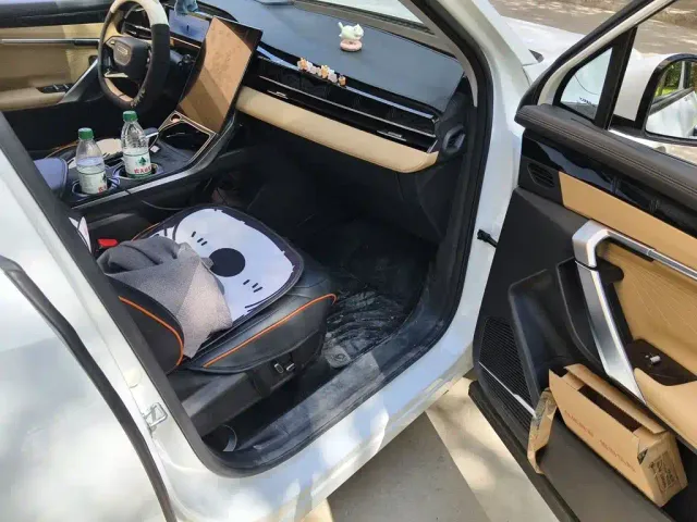 Geely Boyue L — Фото автомобиля 19