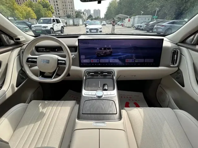 Geely Galaxy Galaxy M9 2025 Model 230km 2WD Explorer+ Edition — Фото автомобиля 10
