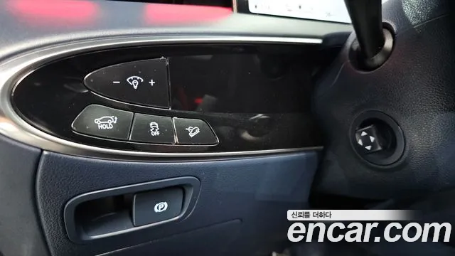 Genesis GV70 — Фото автомобиля 28