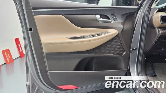 Hyundai Santafe — Фото автомобиля 23