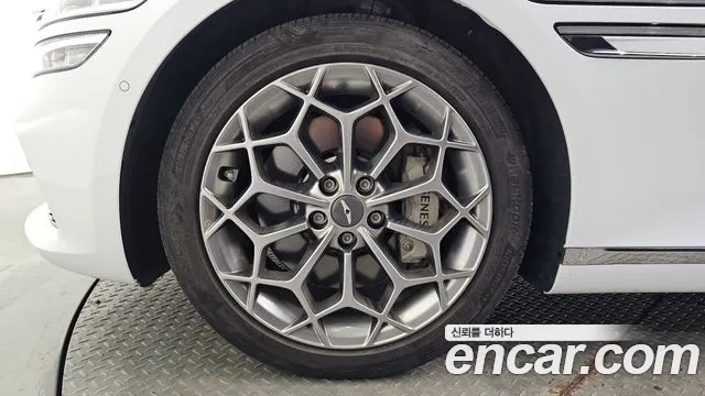 Genesis G80 Бензин 2.5 турбо AWD — Фото автомобиля 5