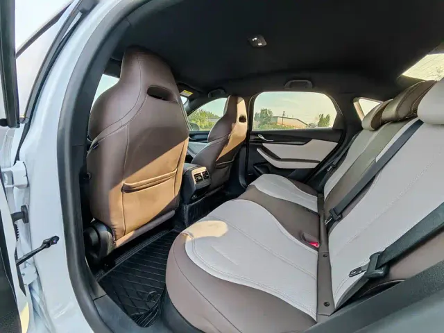 BYD Qin PLUS — Фото автомобиля 11