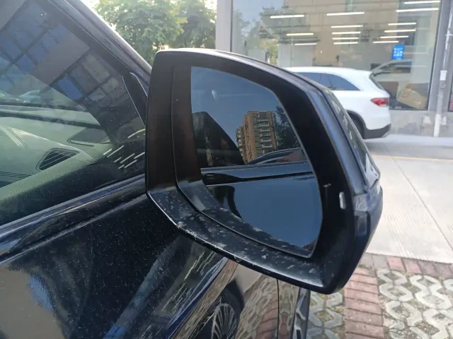 Audi Q5L — Фото автомобиля 12