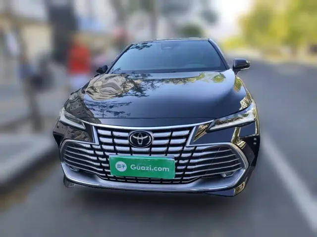 Toyota Avalon — Фото автомобиля 2