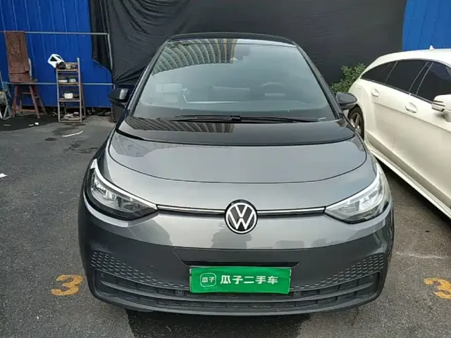 Volkswagen ID.3 — Фото автомобиля 2