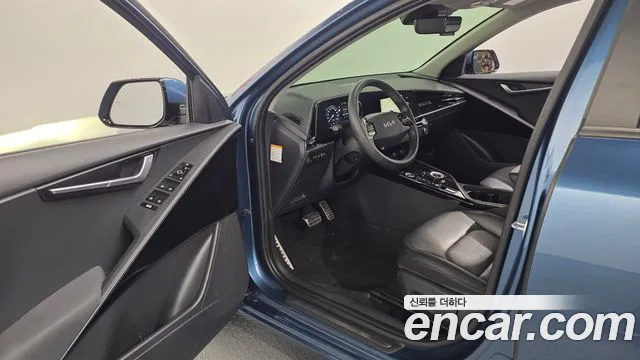 Kia Niro The All New — Фото автомобиля 15