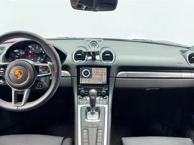 Porsche 718 — Фото автомобиля 11