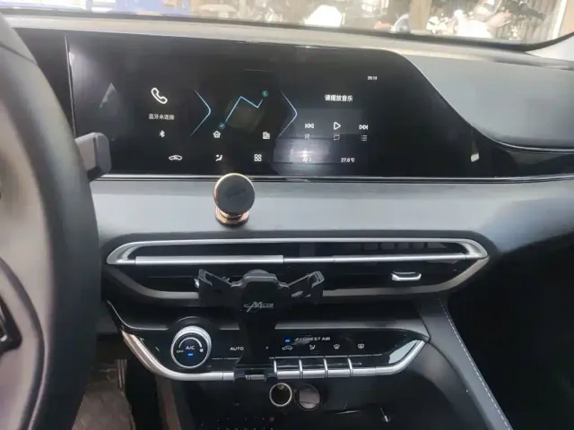 Changan Eado — Фото автомобиля 14