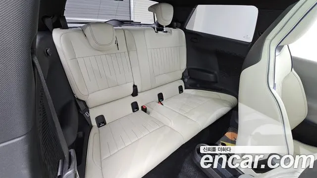 MINI Cooper 4th Gen — Фото автомобиля 12