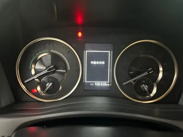 Toyota Vellfire — Фото автомобиля 4