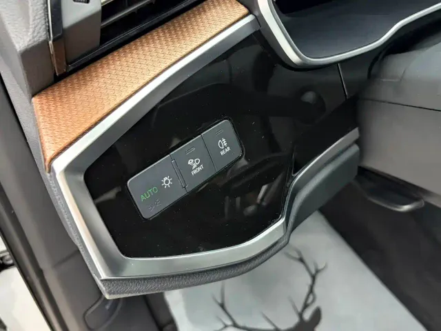 Audi Q3 — Фото автомобиля 9