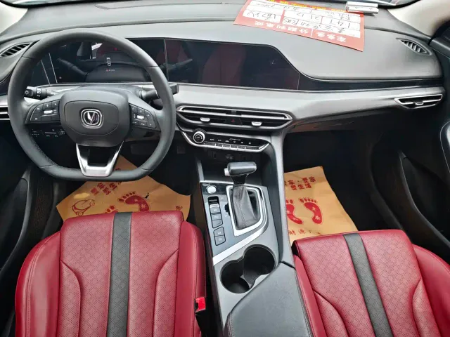 Changan Eado — Фото автомобиля 6