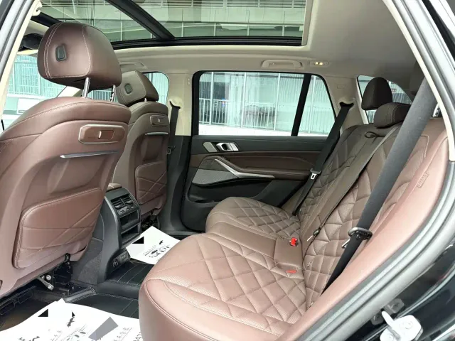 BMW X5 — Фото автомобиля 8