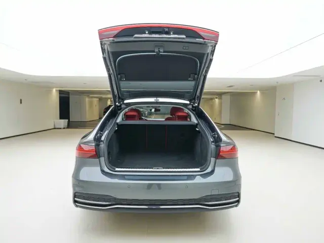 Audi A7 — Фото автомобиля 5