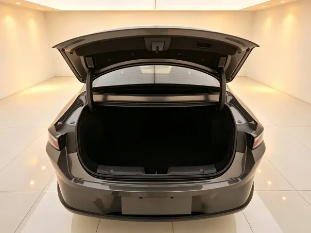 Changan Qiyuan A05 — Фото автомобиля 7