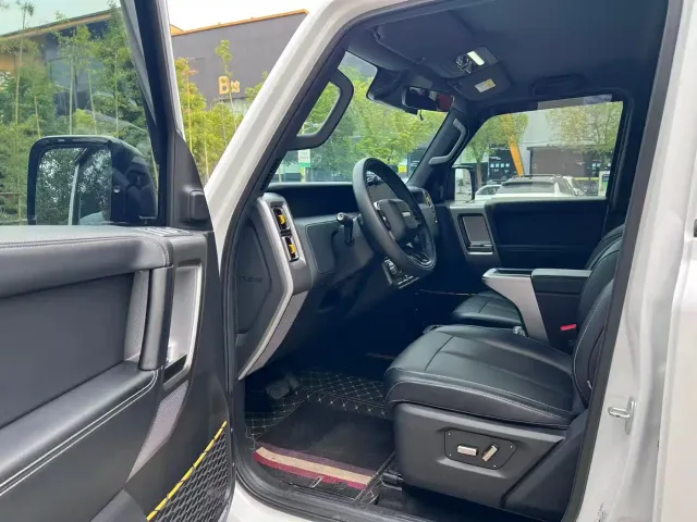 iCAR V23 — Фото автомобиля 9