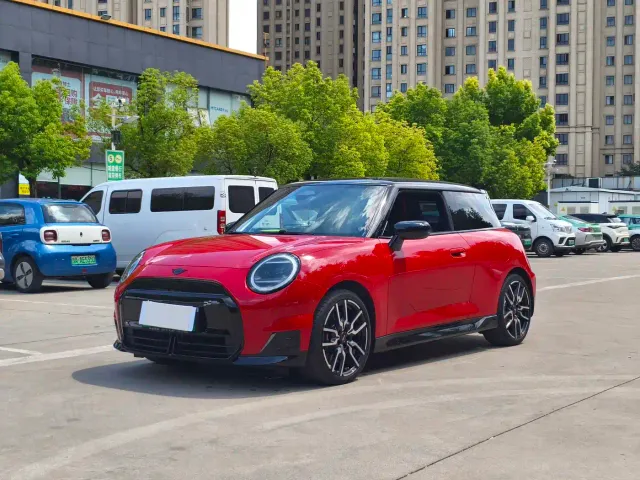 Фотография автомобиля — MINI Cooper