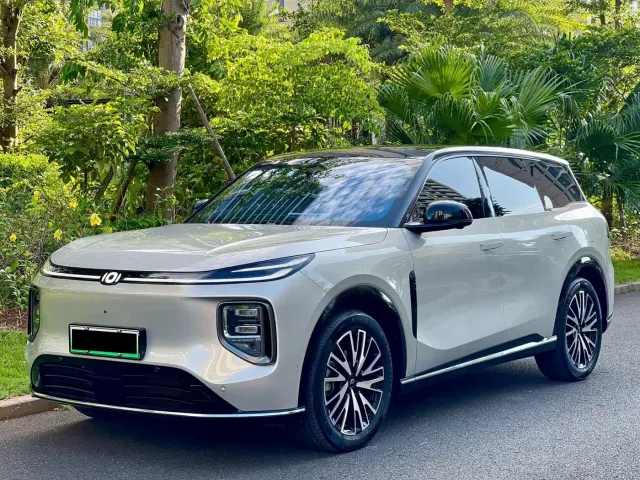 Фотография автомобиля — Changan Qiyuan Q07