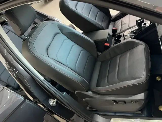 Volkswagen Tayron — Фото автомобиля 2