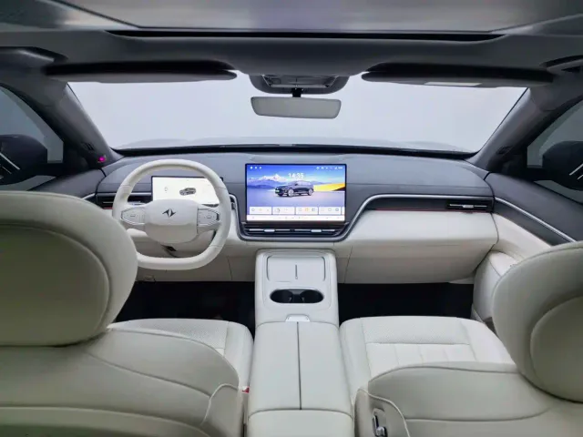 Dongfeng eπ 008 — Фото автомобиля 6