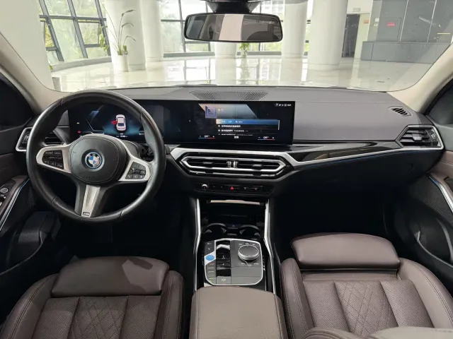 BMW i3 — Фото автомобиля 6
