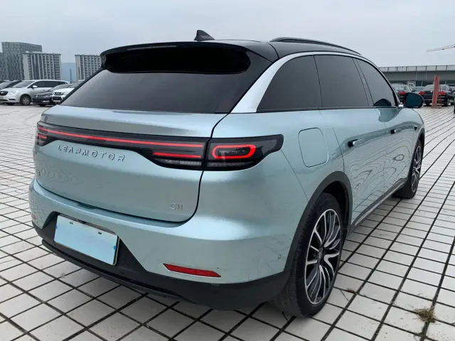 Leapmotor C11 — Фото автомобиля 6