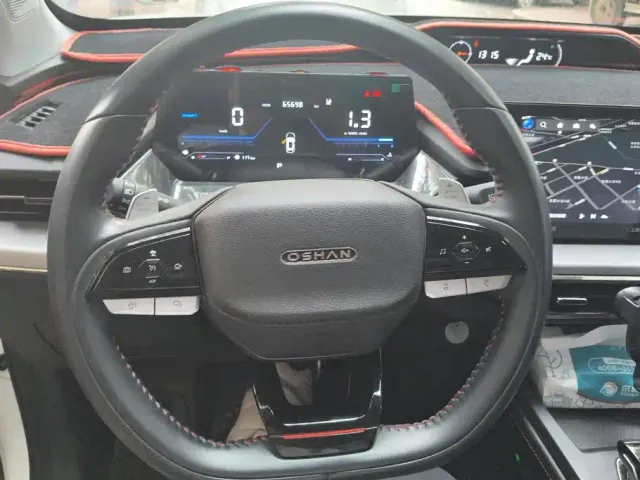 Changan Z6 — Фото автомобиля 15