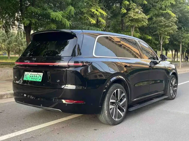 Li Auto L9 — Фото автомобиля 7
