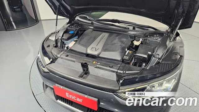 Kia EV6 — Фото автомобиля 6