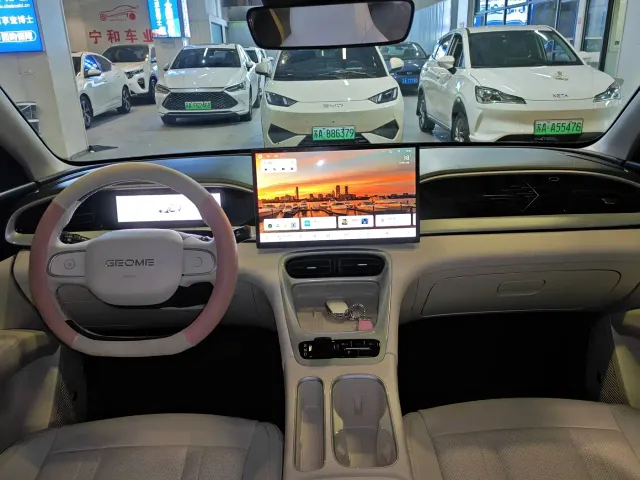 Geely Starry Wish — Фото автомобиля 12