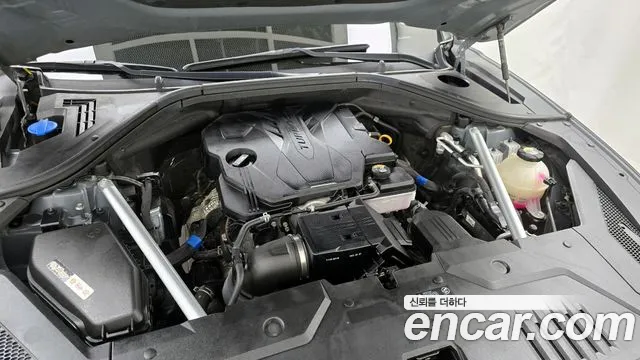 Genesis GV70 2.5T Бензин AWD — Фото автомобиля 6